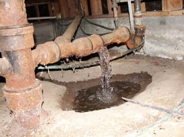 Plumbing_leak