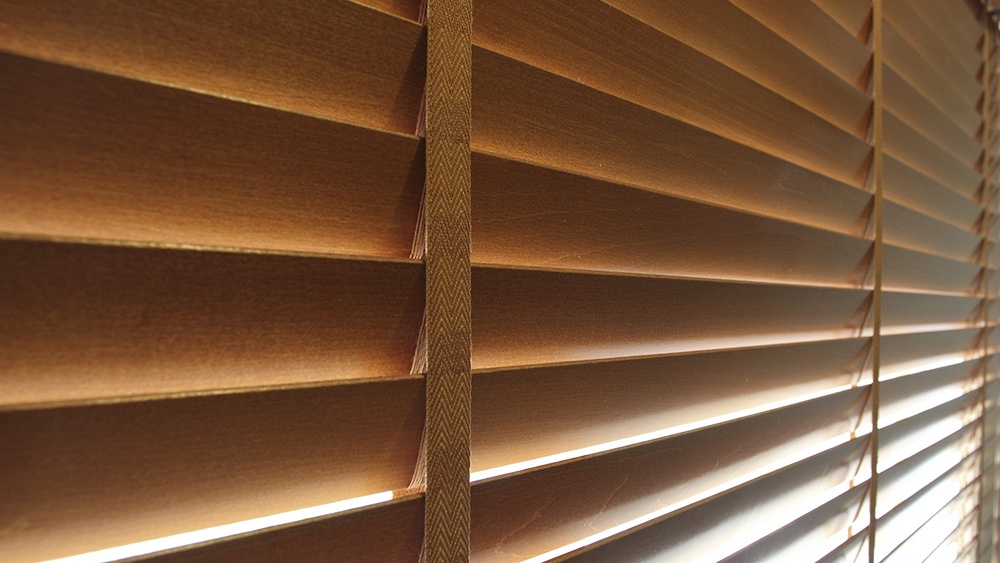 closed-blinds